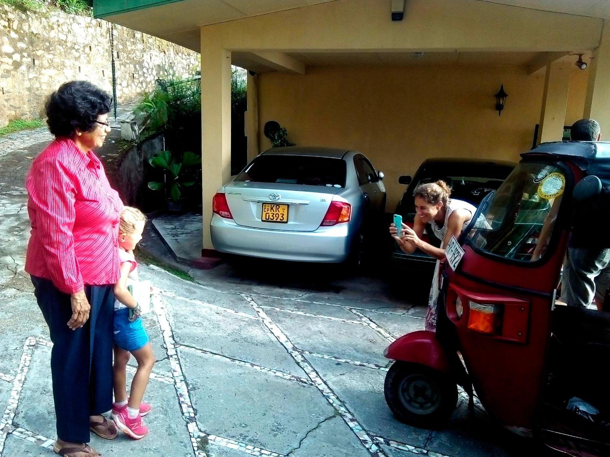 Evergreen Kandy Exterior foto
